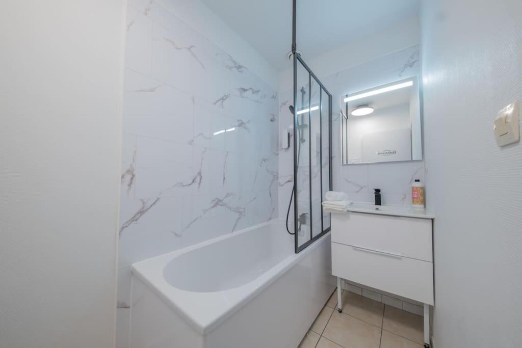 L'Ange Au Sourire Apartment Reims Exterior foto
